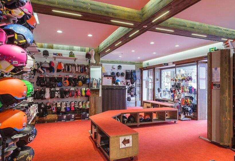 ホテル Hôtel Les Balcons Village