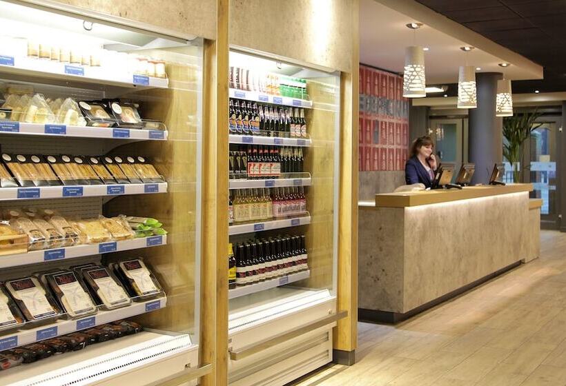 호텔 Ibis Budget Manchester Salford Quays