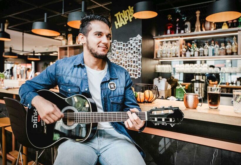 בית מלון כפרי Ibis Clamart Paris Velizy