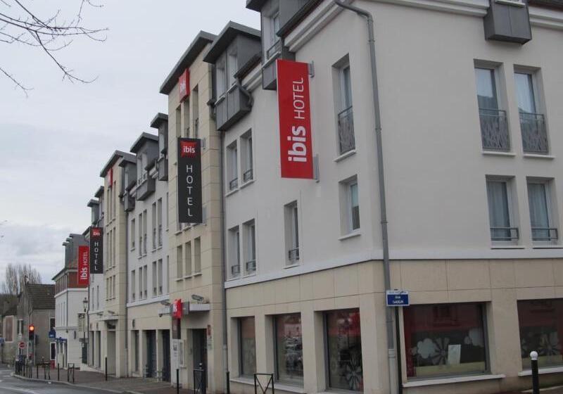 Отель Ibis Etampes