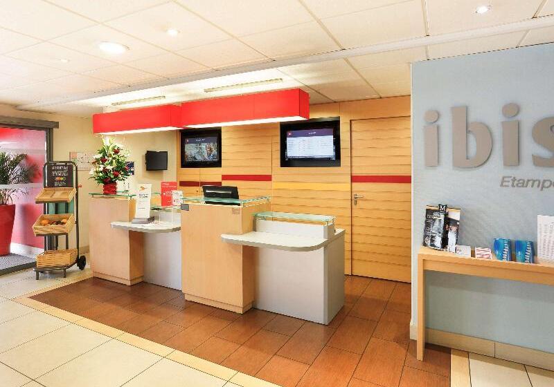 Отель Ibis Etampes