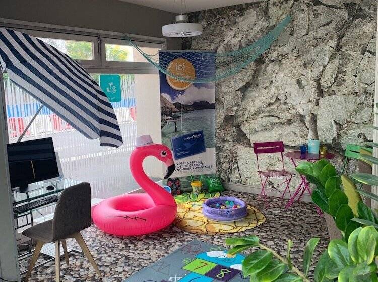 בית מלון כפרי Ibis Styles Annemasse Geneve