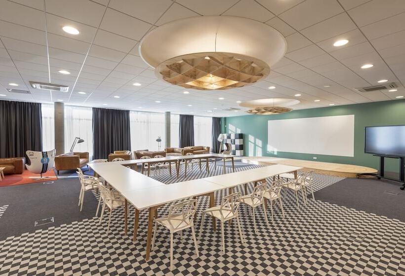 Отель Ibis Styles Le Mans Sud Mulsanne