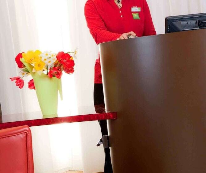 هتل Ibis Styles Saintbrieuc Gare Centre