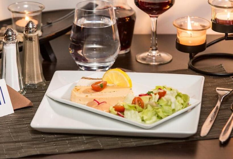 ホテル Inn Design Sedan