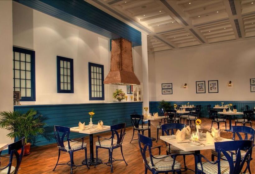 هتل Jaz Grand Marsa