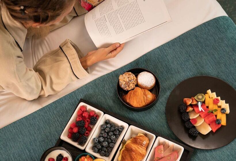 Kempinski Nile Hotel, Cairo