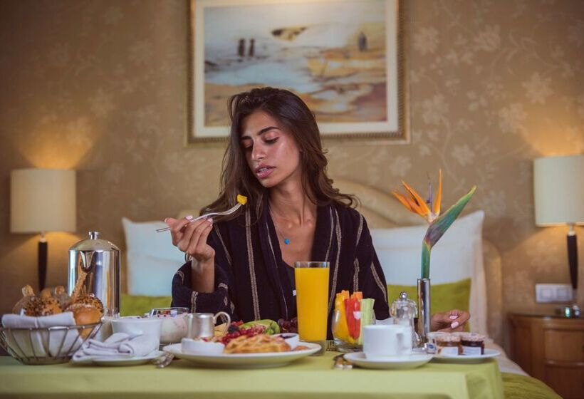 Kempinski Nile Hotel, Cairo