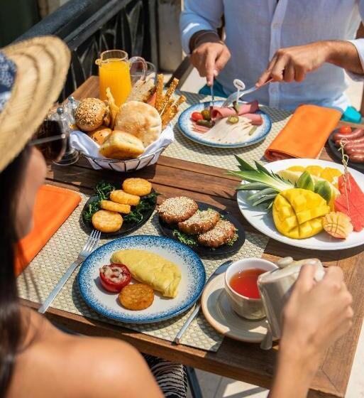 Kempinski Nile Hotel, Cairo