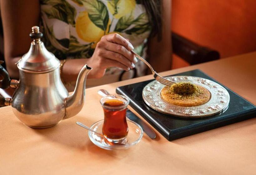 Kempinski Nile Hotel, Cairo