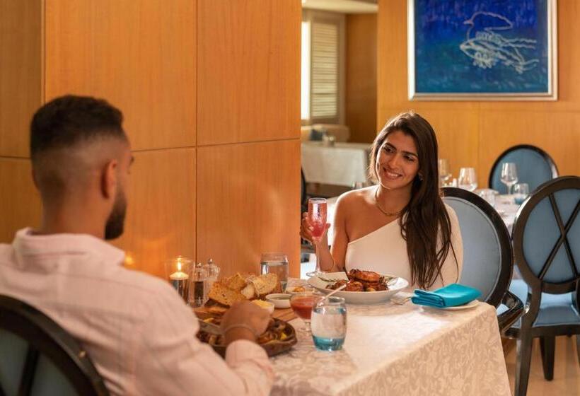 Kempinski Nile Hotel, Cairo