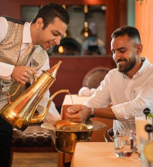 Kempinski Nile Hotel, Cairo