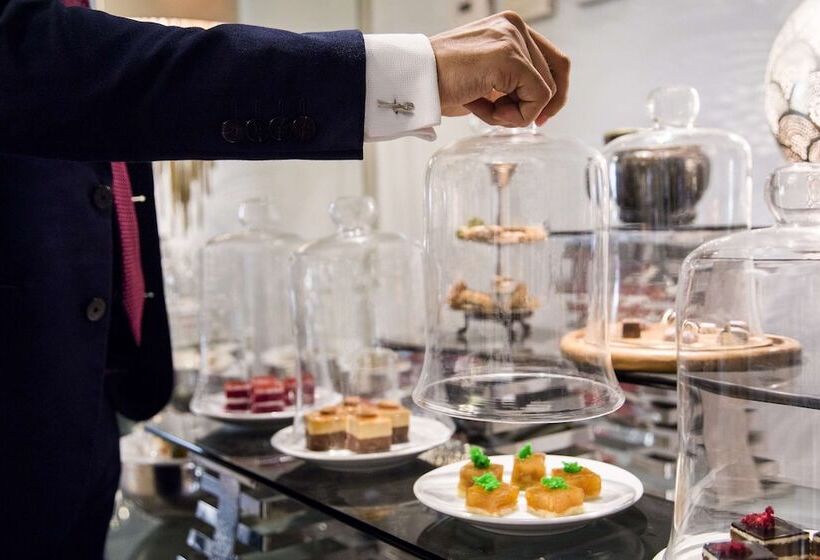 Kempinski Nile Hotel, Cairo