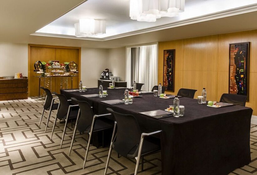 Kempinski Nile Hotel, Cairo