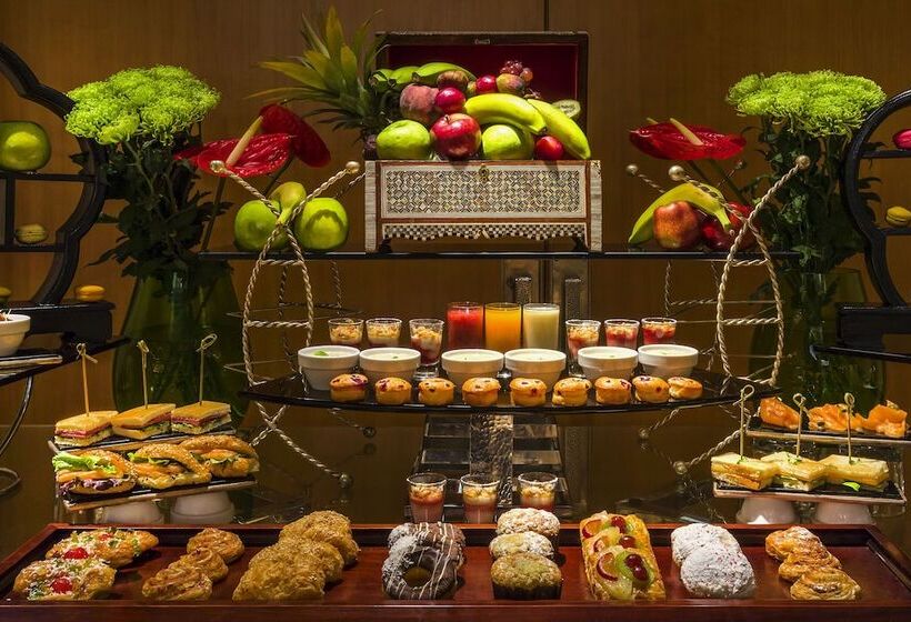 Kempinski Nile Hotel, Cairo