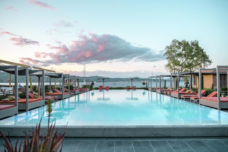 בית מלון כפרי Kube Saint Tropez