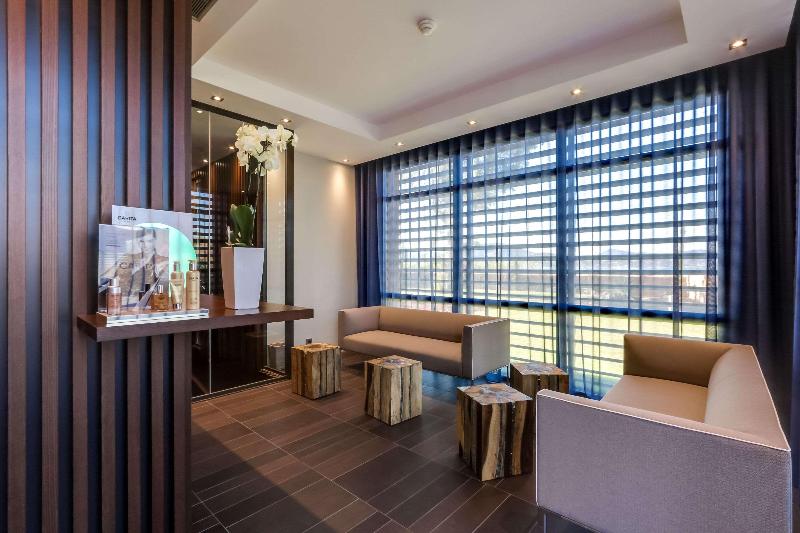 בית מלון כפרי Kube Saint Tropez