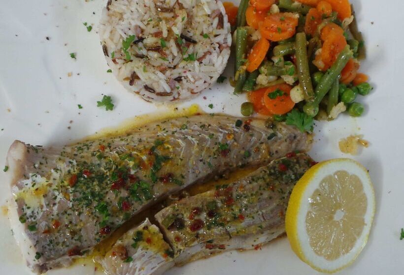 Отель Kyriad Quimper Sud