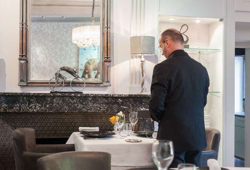ホテル Clos St Eloi, The Originals Relais