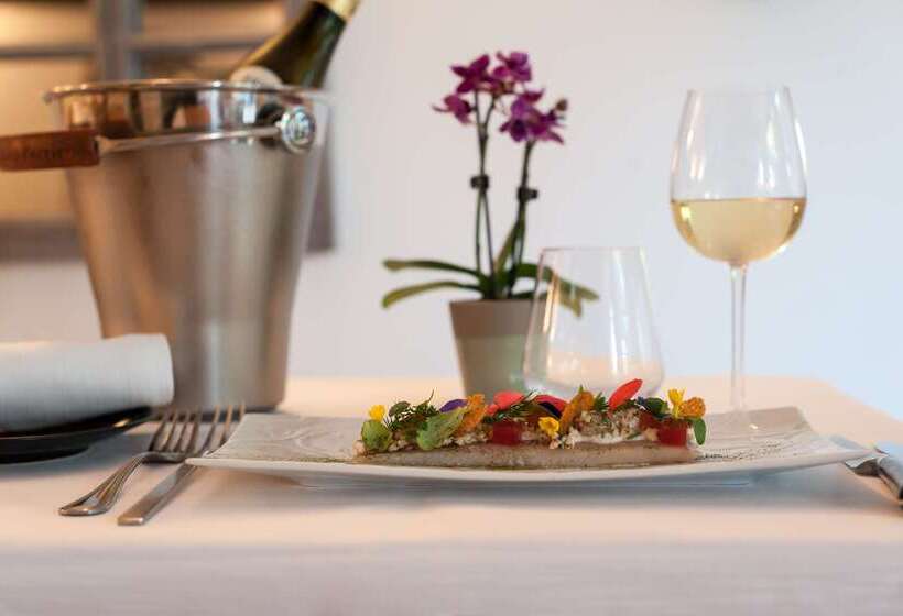 ホテル Clos St Eloi, The Originals Relais