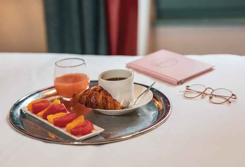 ホテル Le Petit Paris