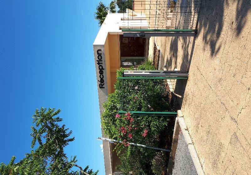 בית מלון כפרי Les Parasols D Argens