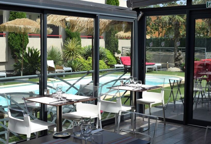 ホテル Logis Hôtel La Fauceille