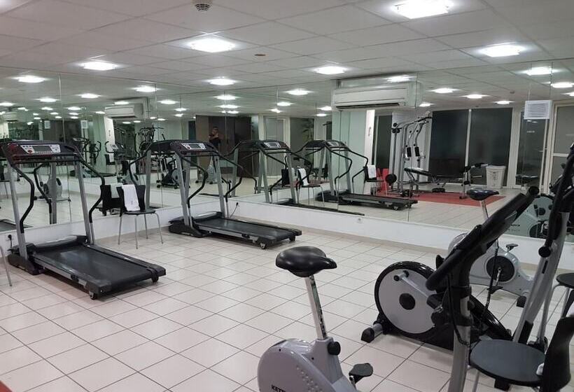 ホテル Logis Hôtel La Fauceille