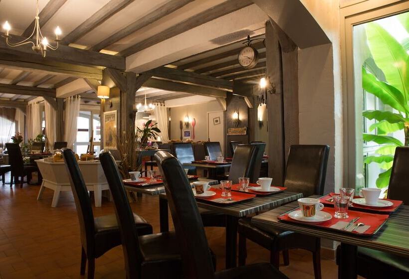 בית מלון כפרי Logis Hôtel Médiéval, Montélimar Nord