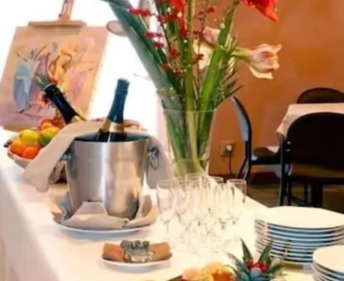 בית מלון כפרי Logis Lyon Est Porte De L Ain