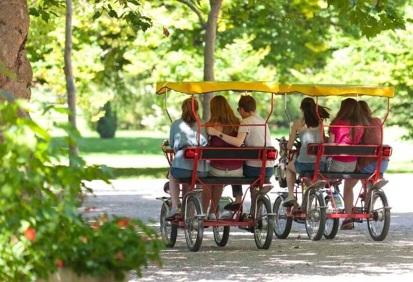 Отель Mercure Vittel