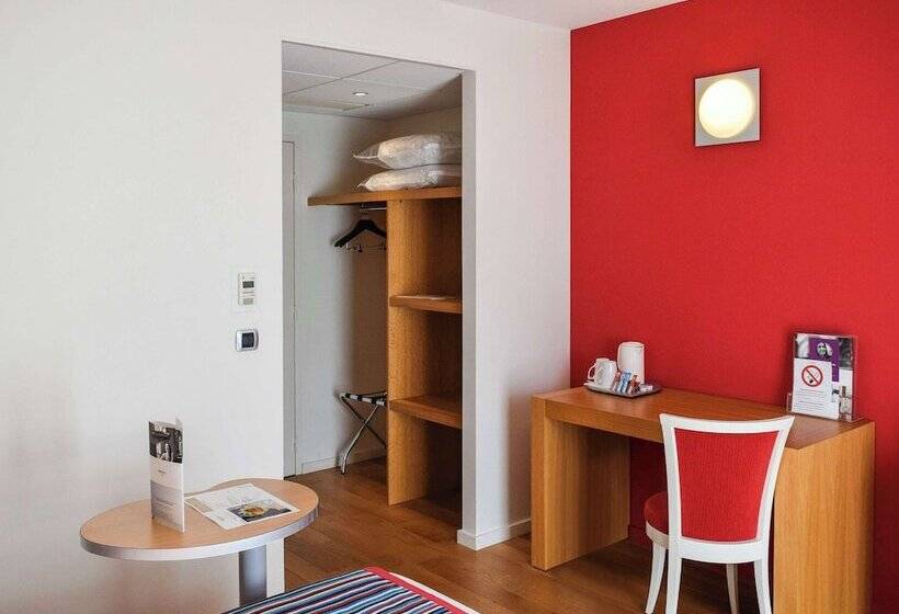 Отель Mercure Vittel