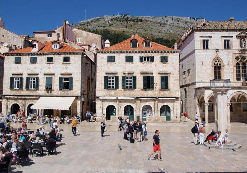 酒店 Miro Studio Apartments