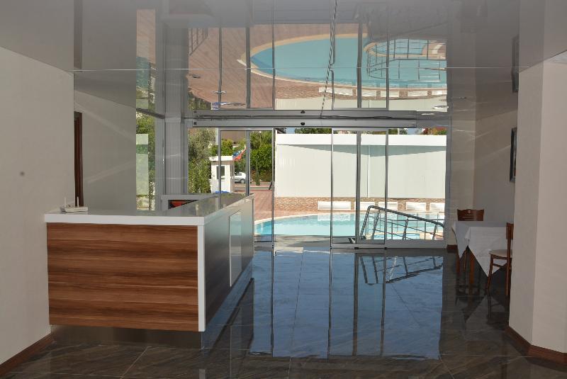 Отель Emily Rose