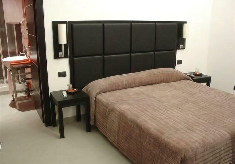 فندق Navona Apartments