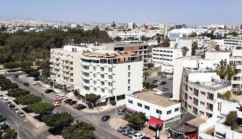 Отель New Farah