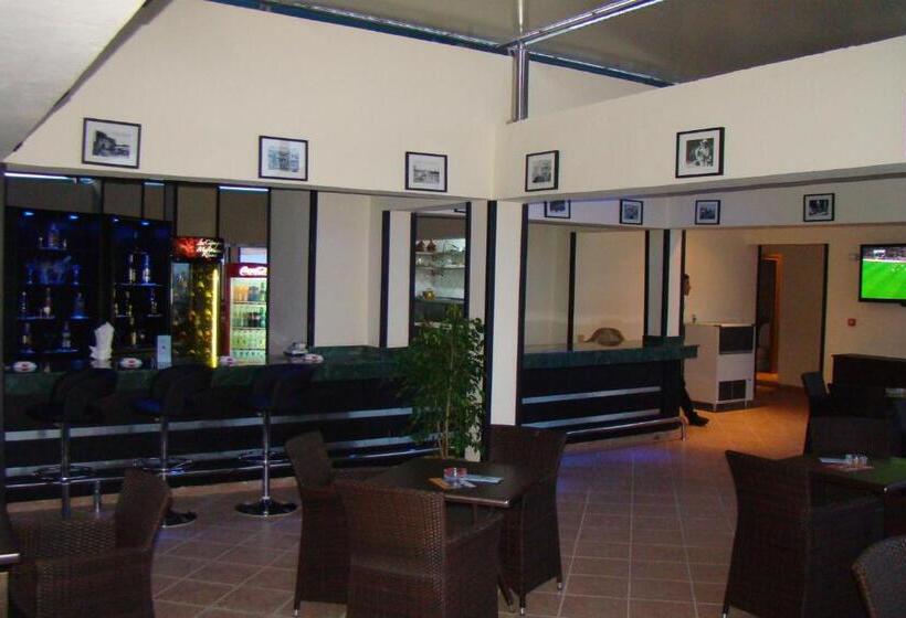 Отель New Farah