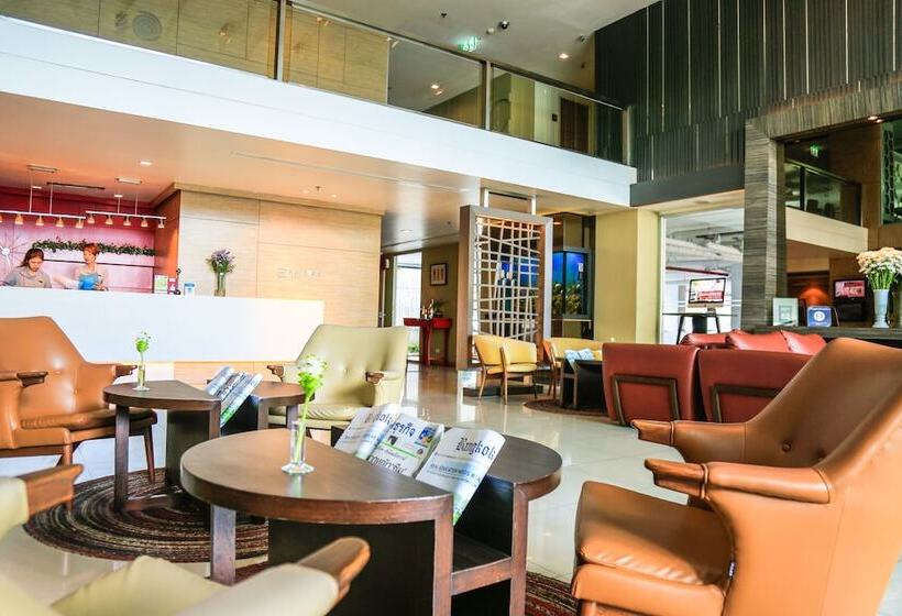 Отель Northgate Ratchayothin