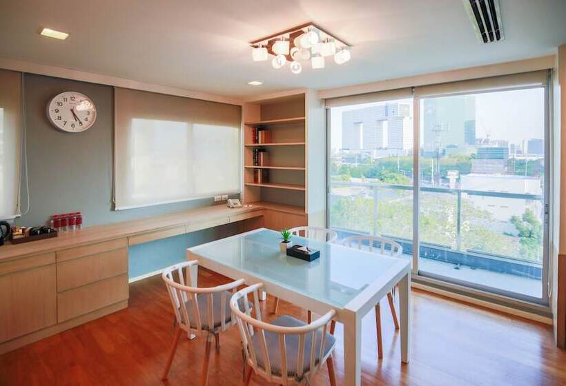 Отель Northgate Ratchayothin