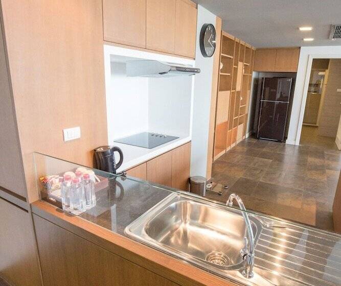 Отель Northgate Ratchayothin