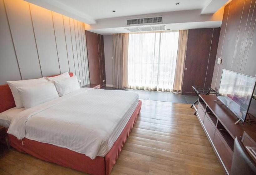 Отель Northgate Ratchayothin