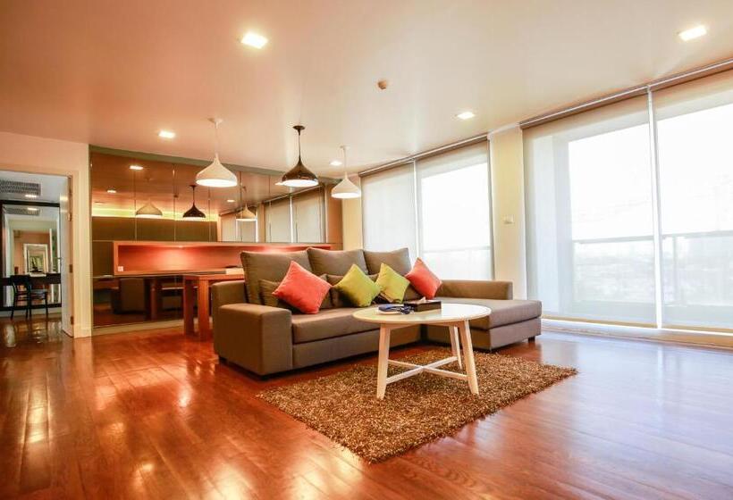 Отель Northgate Ratchayothin