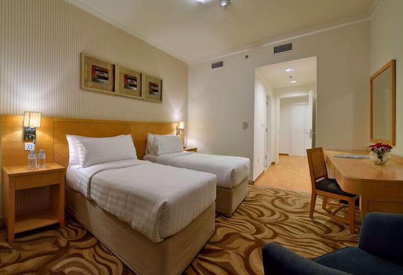 Oaks Liwa Heights Hotel Suites