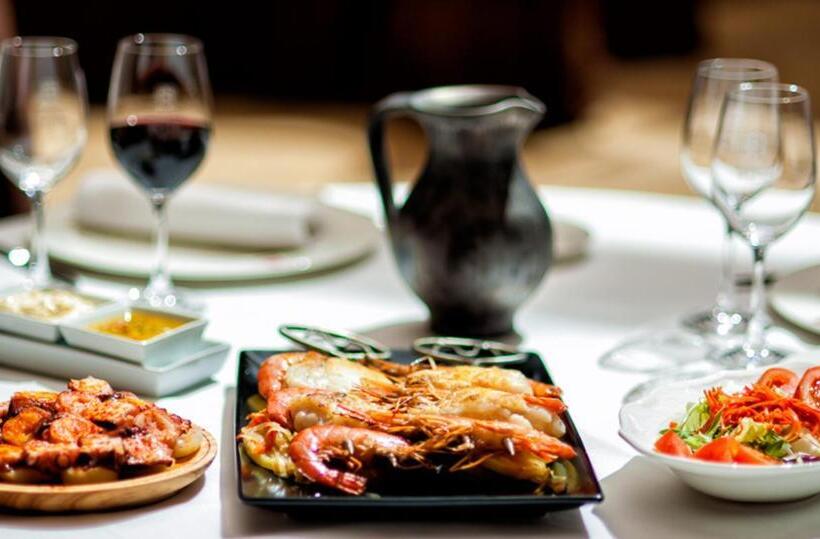 酒店 Palacio De Meras