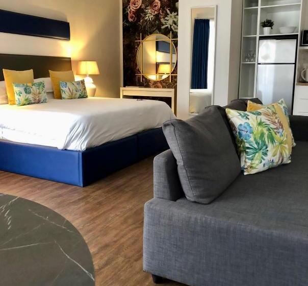 هتل Park Lane Boutique Apart