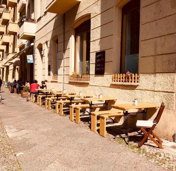 هتل Pension Kaffeefreunde