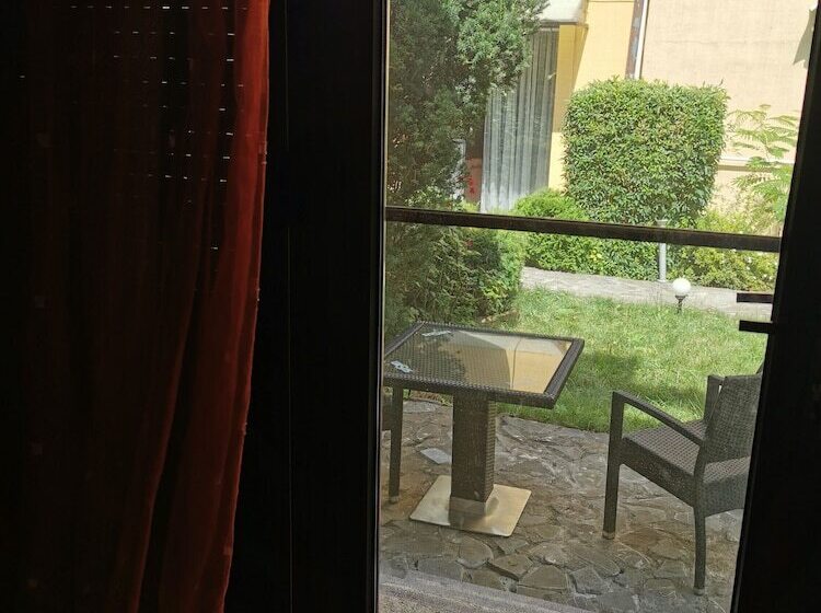 هتل Prince Residence Apartments