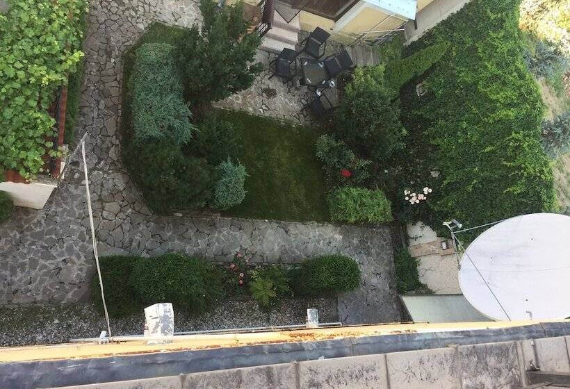 هتل Prince Residence Apartments