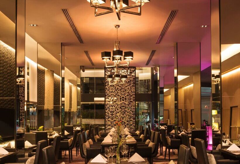 فندق Radisson Suites Bangkok Sukhumvit