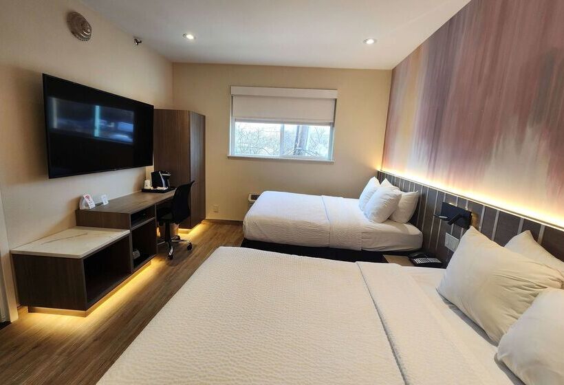 ホテル Ramada By Wyndham Bronx